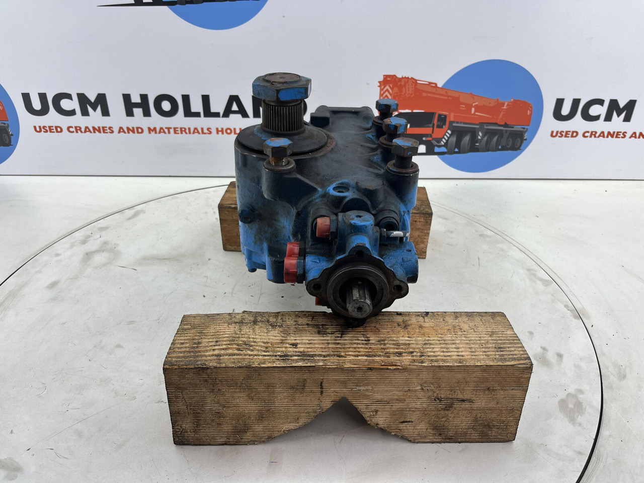 Krupp KMK 3050 steering box - Volanska letev za Žerjav: slika 2 Krupp KMK 3050 steering box - Volanska letev za Žerjav: slika 2
