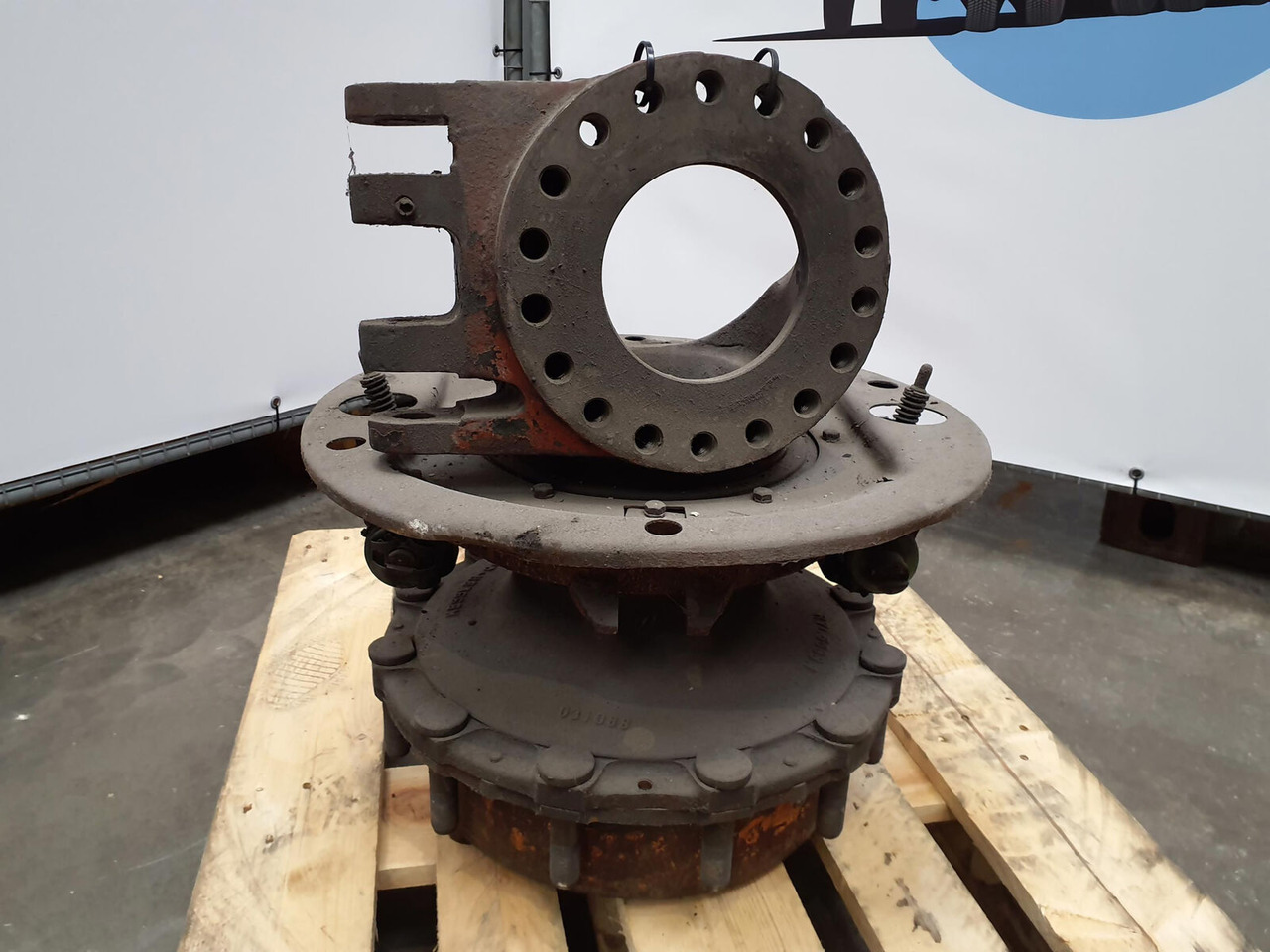 Krupp KMK 4070 Megatrak axle housing - Premnik za Avtodvigalo: slika 4 Krupp KMK 4070 Megatrak axle housing - Premnik za Avtodvigalo: slika 4