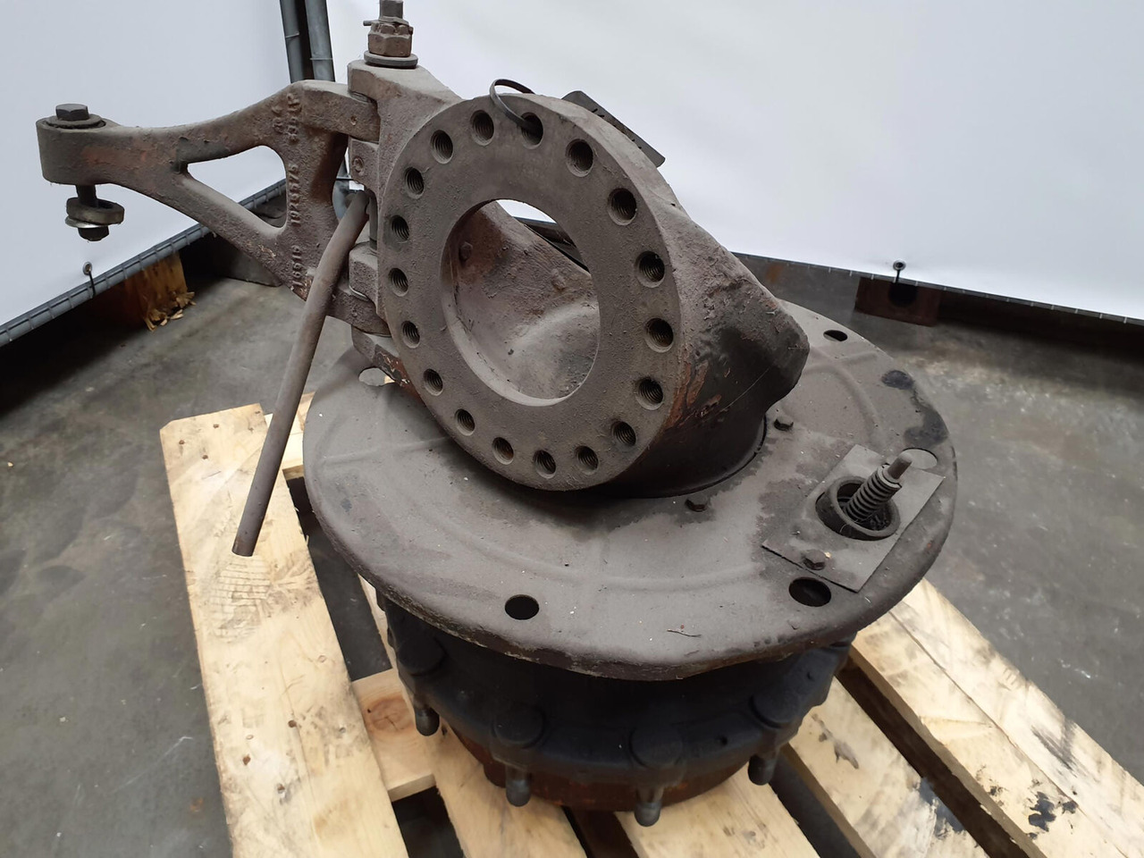 Krupp KMK 4070 Megatrak axle housing - Premnik za Avtodvigalo: slika 3 Krupp KMK 4070 Megatrak axle housing - Premnik za Avtodvigalo: slika 3