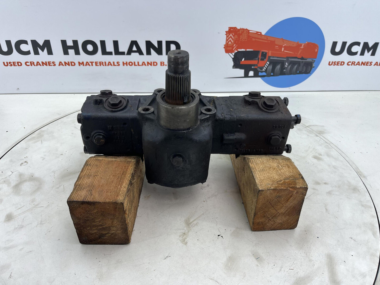 Krupp KMK 4070 steering box only for parts - Volanska letev za Avtodvigalo: slika 3 Krupp KMK 4070 steering box only for parts - Volanska letev za Avtodvigalo: slika 3