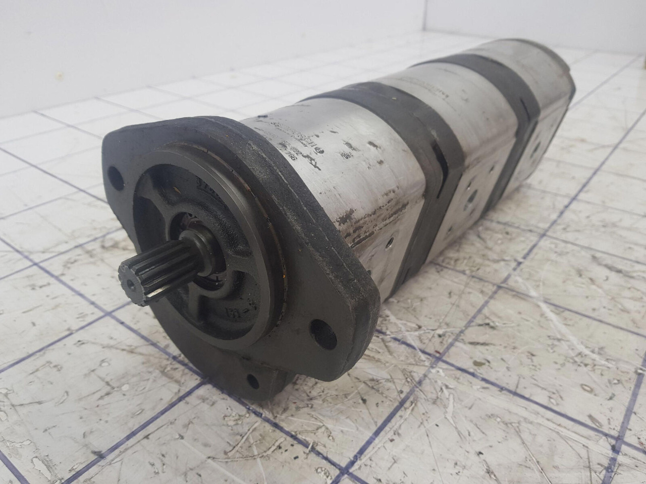 Krupp KMK 4070 three way gear pump - Hidravlična črpalka za Avtodvigalo: slika 2 Krupp KMK 4070 three way gear pump - Hidravlična črpalka za Avtodvigalo: slika 2