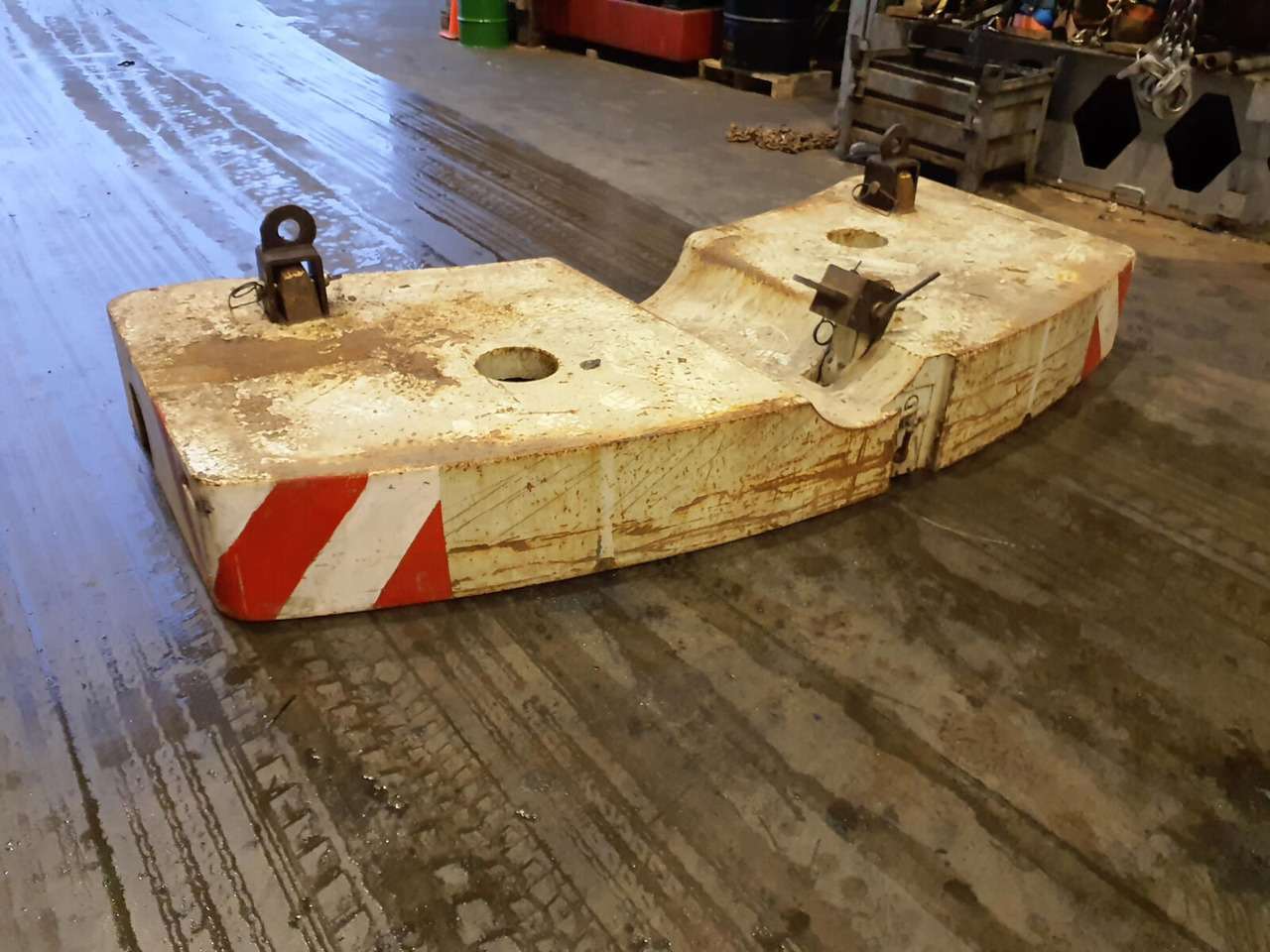 Krupp KMK 4080-5110-5120 counterweight 5,8 ton - Protiutež za Avtodvigalo: slika 1 Krupp KMK 4080-5110-5120 counterweight 5,8 ton - Protiutež za Avtodvigalo: slika 1