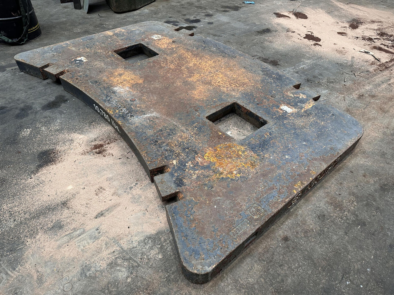 Krupp KMK 5160 counterweight 4,9 ton - Protiutež za Avtodvigalo: slika 1 Krupp KMK 5160 counterweight 4,9 ton - Protiutež za Avtodvigalo: slika 1