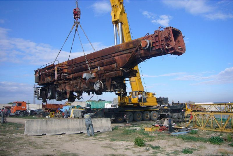 Krupp KMK 8350 for parts - Avtodvigalo za vse namene: slika 1 Krupp KMK 8350 for parts - Avtodvigalo za vse namene: slika 1