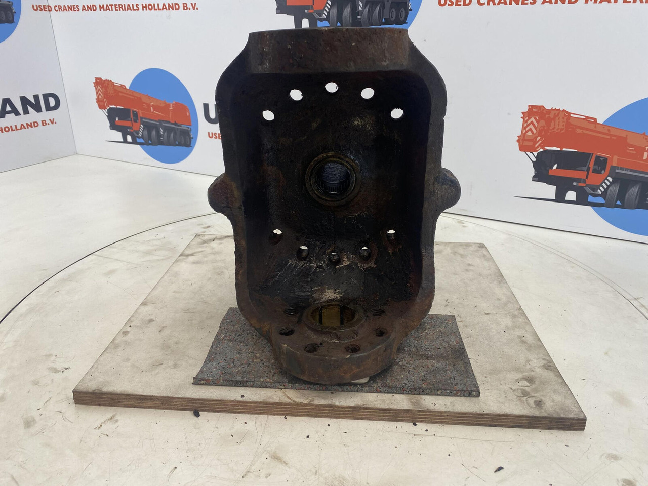 Liebherr LTM 1025 Steering knuckle 16 holes axle 1 - Premnik za Avtodvigalo: slika 5 Liebherr LTM 1025 Steering knuckle 16 holes axle 1 - Premnik za Avtodvigalo: slika 5