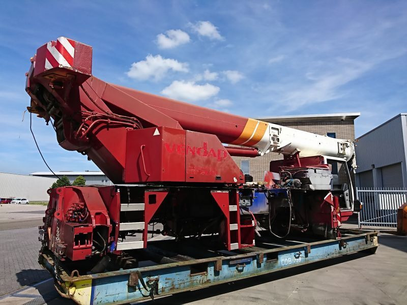 Liebherr LTM 1040-2.1 - Avtodvigalo za vse namene: slika 2 Liebherr LTM 1040-2.1 - Avtodvigalo za vse namene: slika 2