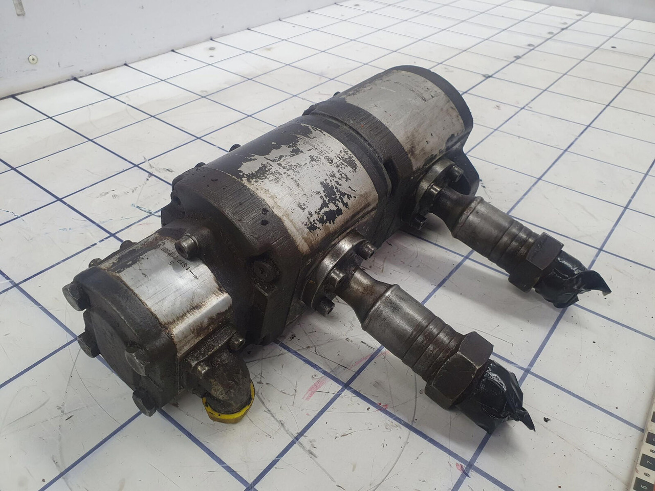 Liebherr LTM 1050-1 TRIPLE GEAR PUMP - Hidravlična črpalka za Avtodvigalo: slika 3 Liebherr LTM 1050-1 TRIPLE GEAR PUMP - Hidravlična črpalka za Avtodvigalo: slika 3