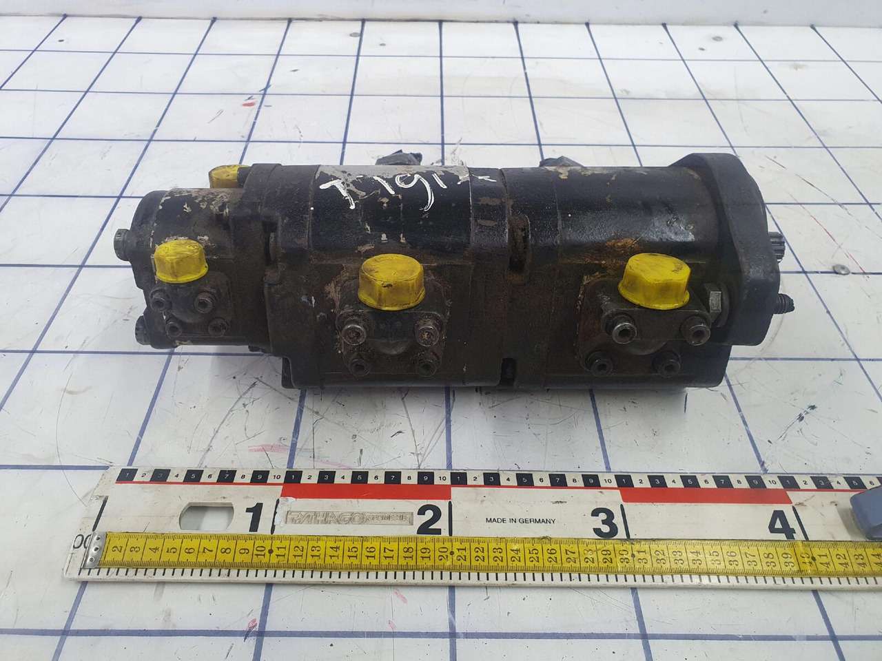Liebherr LTM 1050-1 TRIPLE GEAR PUMP - Hidravlična črpalka za Avtodvigalo: slika 1 Liebherr LTM 1050-1 TRIPLE GEAR PUMP - Hidravlična črpalka za Avtodvigalo: slika 1