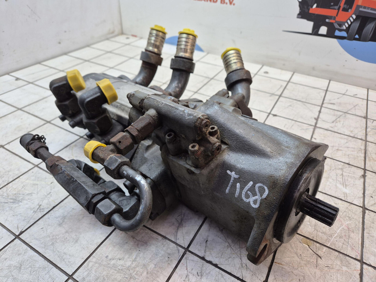 Liebherr LTM 1055-3.2 three way gear pump - Hidravlična črpalka za Avtodvigalo: slika 1 Liebherr LTM 1055-3.2 three way gear pump - Hidravlična črpalka za Avtodvigalo: slika 1