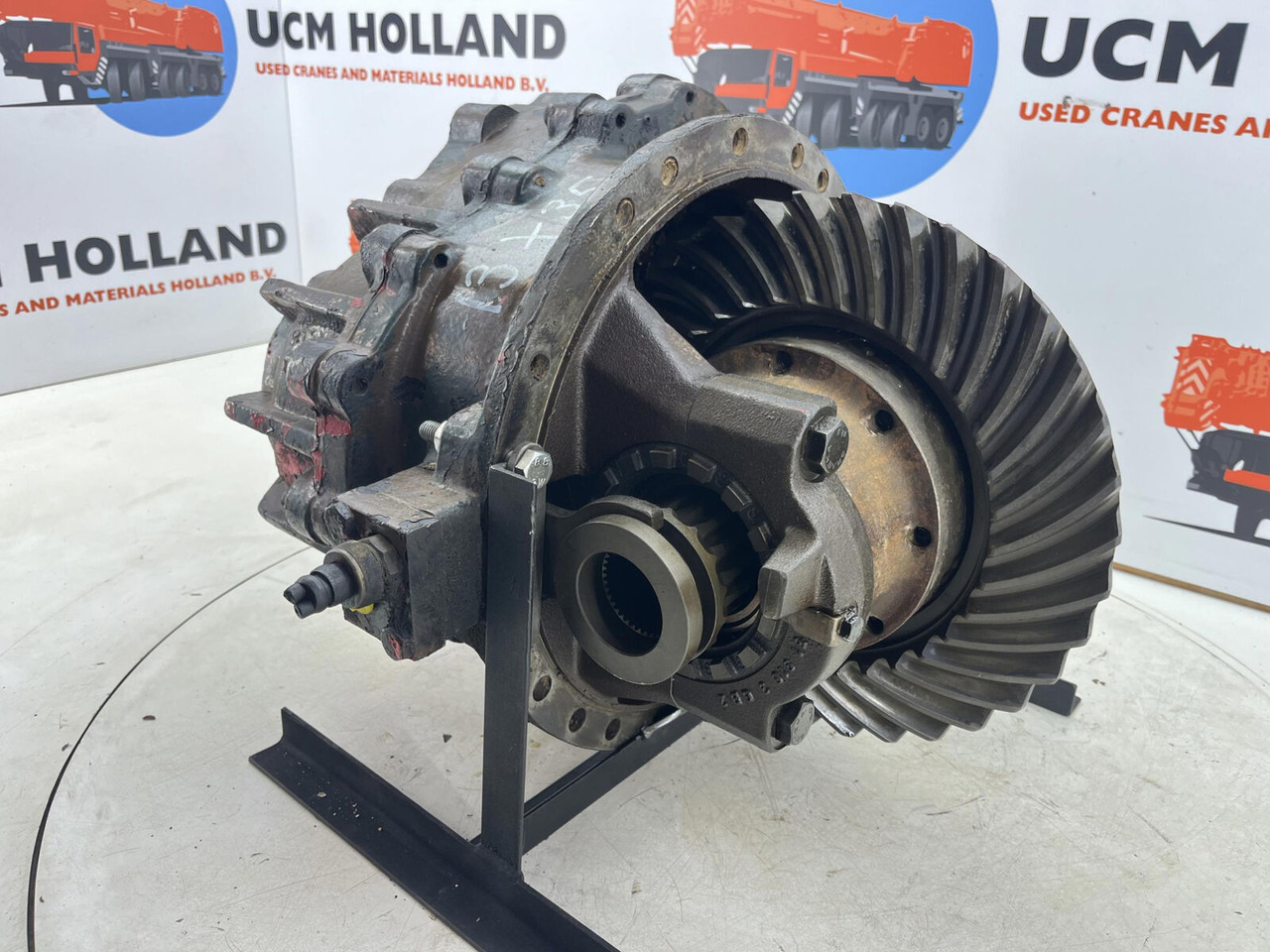 Liebherr LTM 1160 drive through differential 13x35 axle 5 - Diferencialni menjalnik za Avtodvigalo: slika 1 Liebherr LTM 1160 drive through differential 13x35 axle 5 - Diferencialni menjalnik za Avtodvigalo: slika 1
