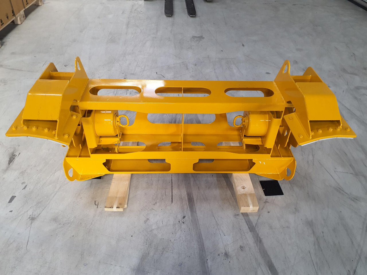 Liebherr LTM 1750-9.1 Luffing cylinder lifting device front - Karoserija in zunanjost za Avtodvigalo: slika 4 Liebherr LTM 1750-9.1 Luffing cylinder lifting device front - Karoserija in zunanjost za Avtodvigalo: slika 4