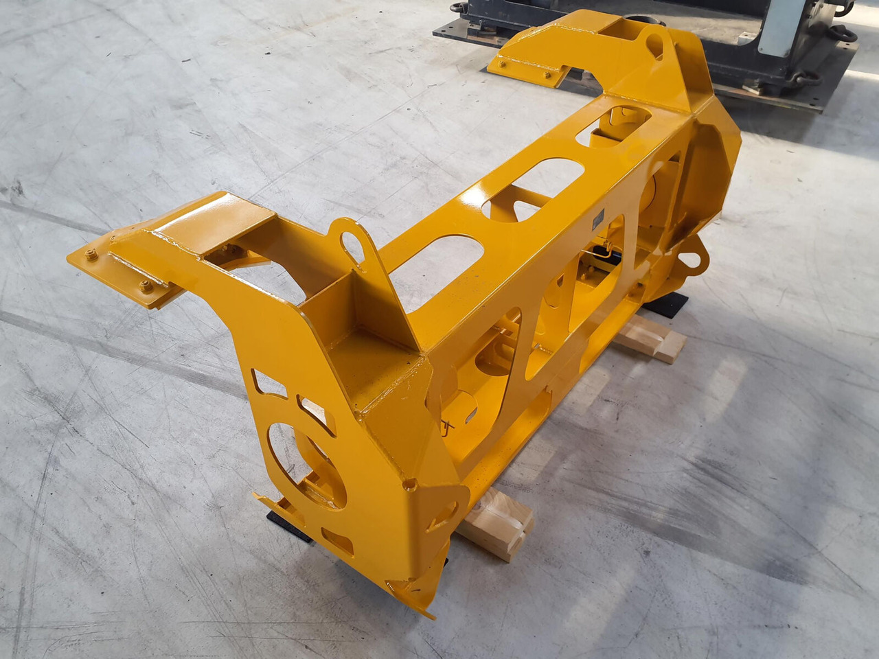 Liebherr LTM 1750-9.1 Luffing cylinder lifting device front - Karoserija in zunanjost za Avtodvigalo: slika 2 Liebherr LTM 1750-9.1 Luffing cylinder lifting device front - Karoserija in zunanjost za Avtodvigalo: slika 2
