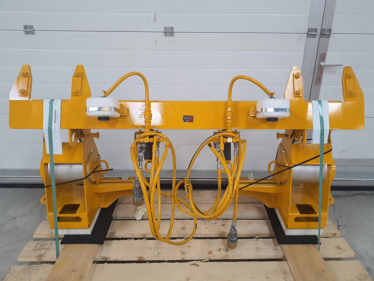 Liebherr LTM 1750-9.1 Luffing cylinder lifting device rear - Karoserija in zunanjost za Avtodvigalo: slika 1 Liebherr LTM 1750-9.1 Luffing cylinder lifting device rear - Karoserija in zunanjost za Avtodvigalo: slika 1
