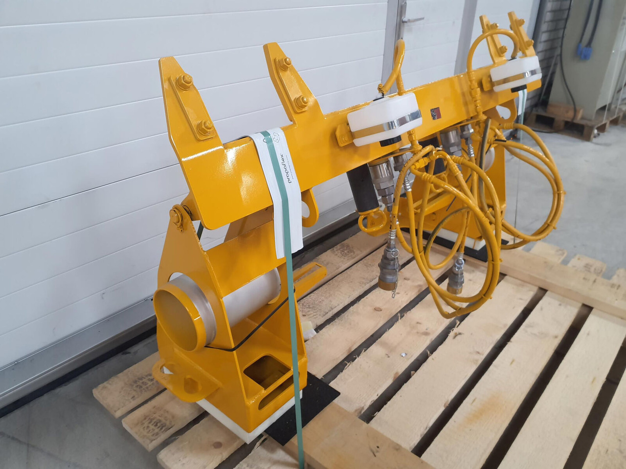 Liebherr LTM 1750-9.1 Luffing cylinder lifting device rear - Karoserija in zunanjost za Avtodvigalo: slika 2 Liebherr LTM 1750-9.1 Luffing cylinder lifting device rear - Karoserija in zunanjost za Avtodvigalo: slika 2