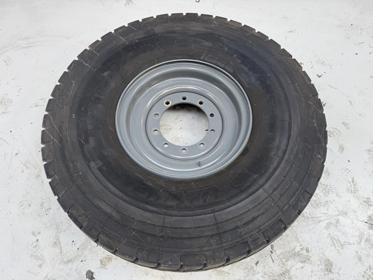 Liebherr Wheel 445/95 R25 10 12 1p - Kompletno kolo za Žerjav: slika 2 Liebherr Wheel 445/95 R25 10 12 1p - Kompletno kolo za Žerjav: slika 2