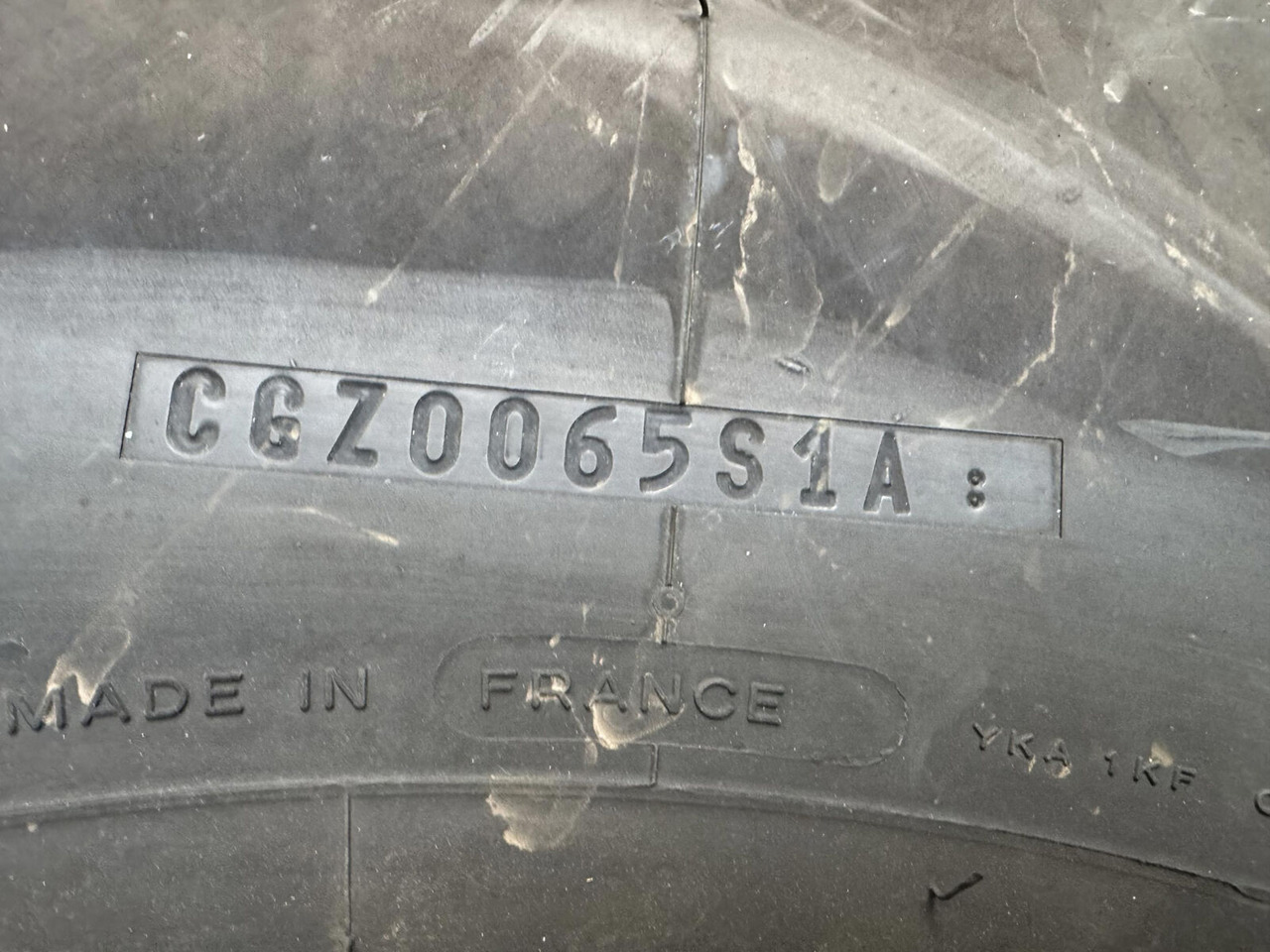 Liebherr Wheel 445/95 R25 10 12 1p - Kompletno kolo za Žerjav: slika 4 Liebherr Wheel 445/95 R25 10 12 1p - Kompletno kolo za Žerjav: slika 4