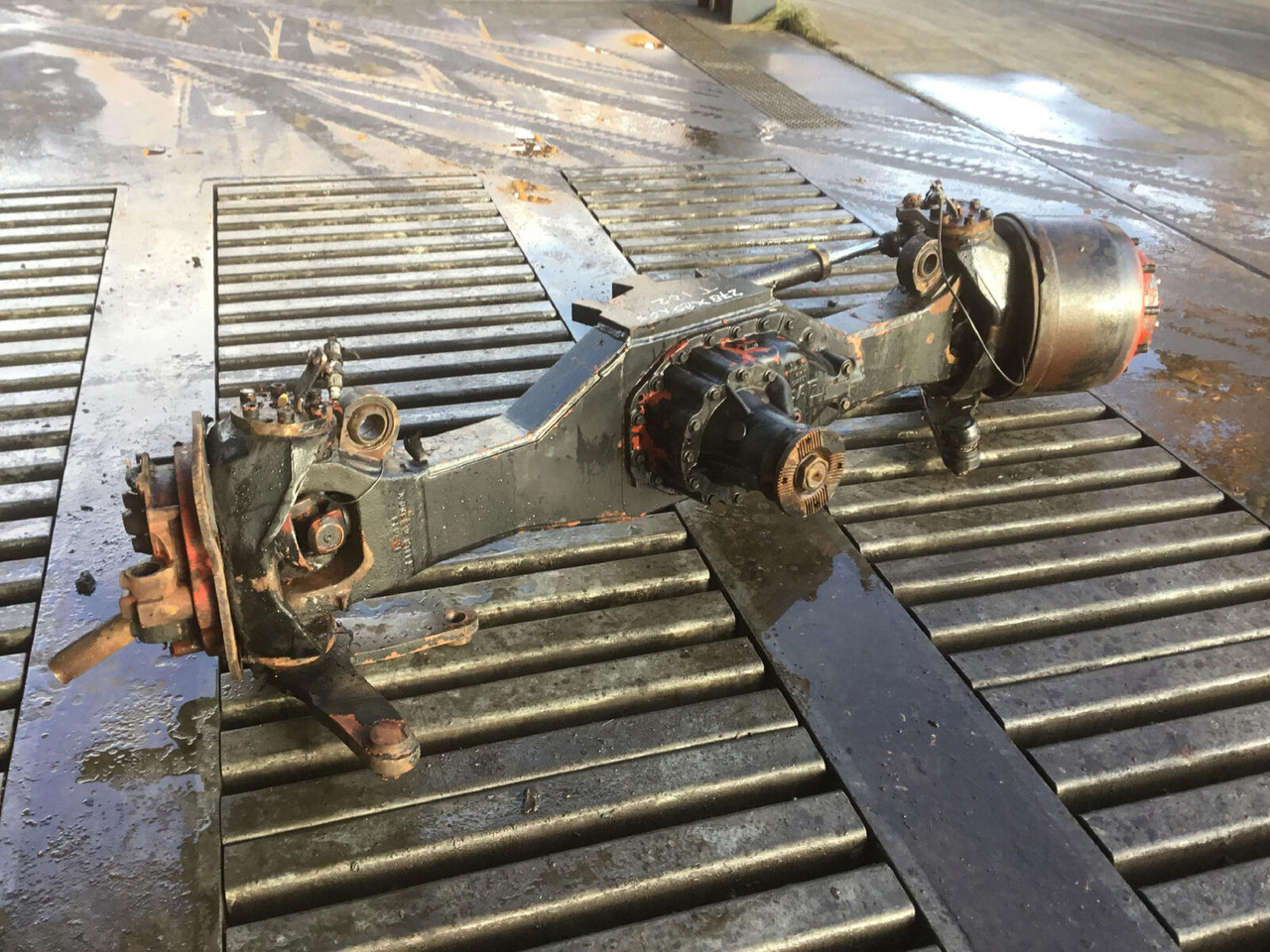Spierings SK 477 axle 2 - Os in deli za Avtodvigalo: slika 3 Spierings SK 477 axle 2 - Os in deli za Avtodvigalo: slika 3