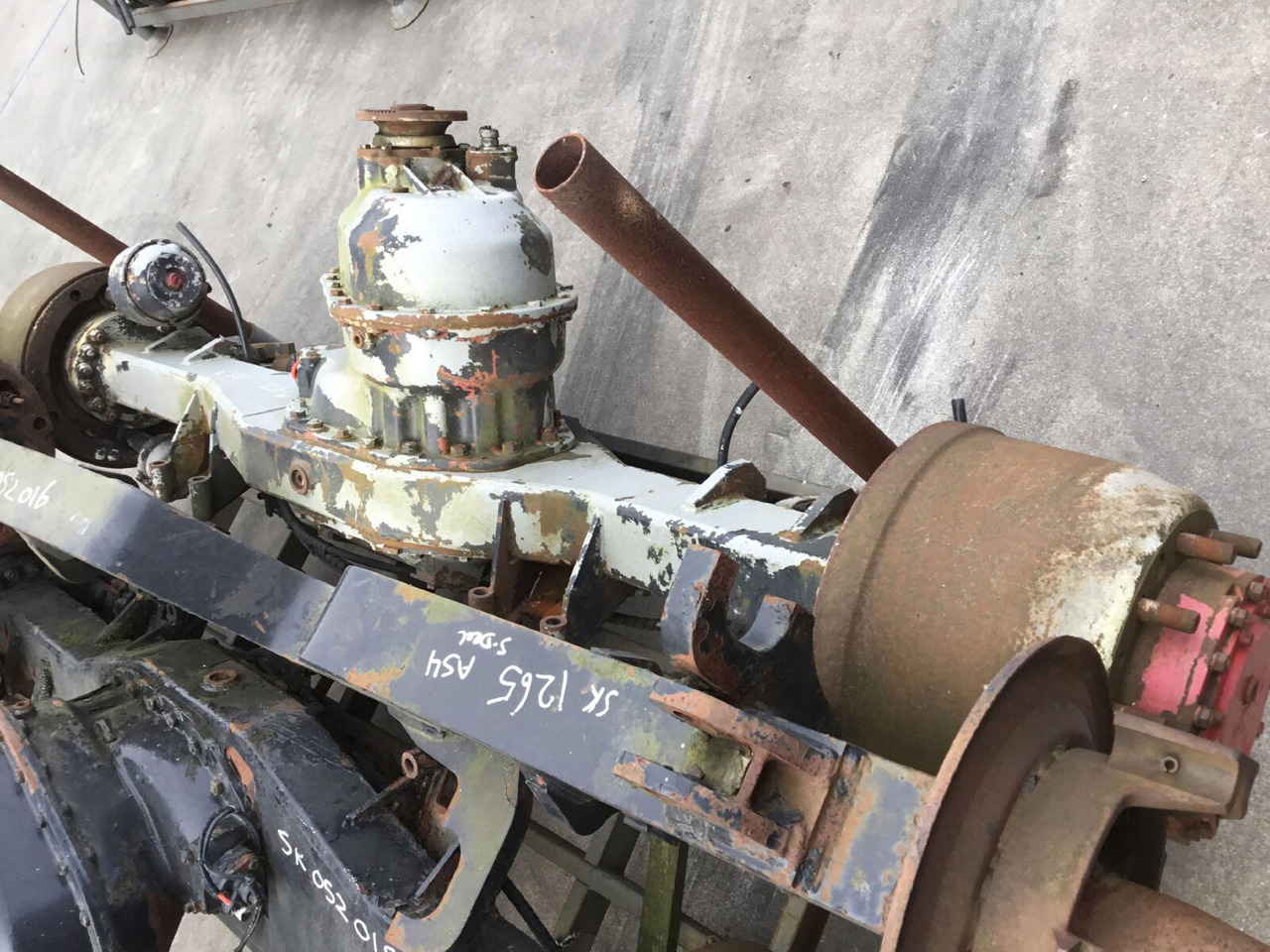 Spierings SK 477 axle 3 - Os in deli za Avtodvigalo: slika 3 Spierings SK 477 axle 3 - Os in deli za Avtodvigalo: slika 3