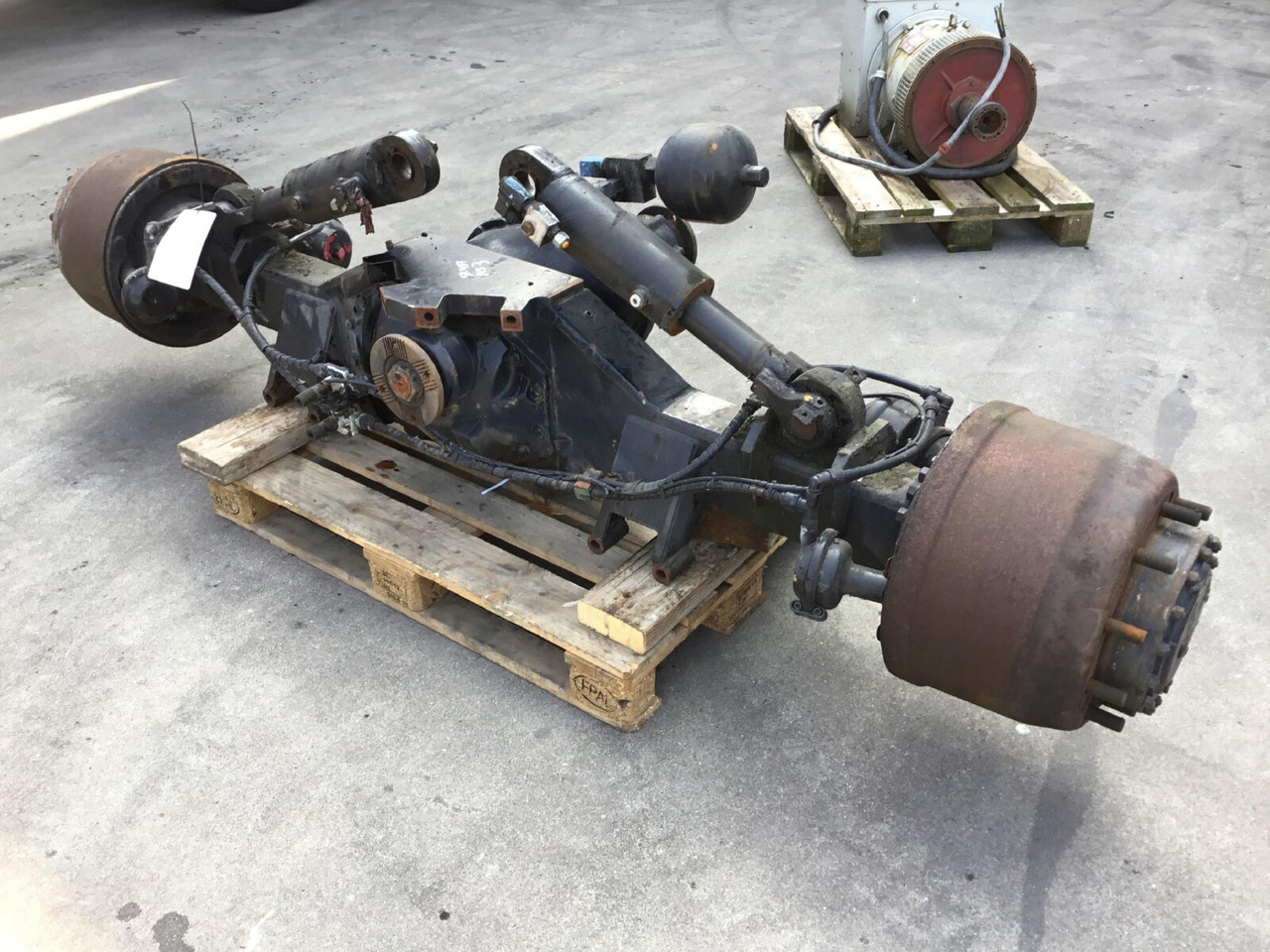 Spierings SK 477 axle 3 - Os in deli za Avtodvigalo: slika 2 Spierings SK 477 axle 3 - Os in deli za Avtodvigalo: slika 2