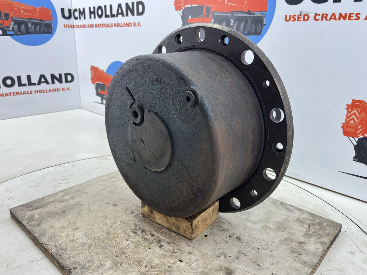 Terex AC 155 planetary gear 22-25-74-40-3pl-H135-46 - Bočni reduktor za Avtodvigalo: slika 2 Terex AC 155 planetary gear 22-25-74-40-3pl-H135-46 - Bočni reduktor za Avtodvigalo: slika 2