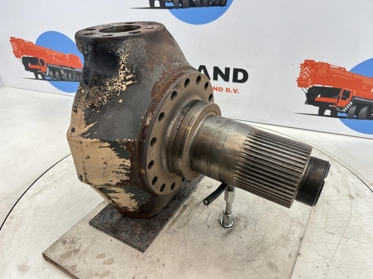 Terex AC 155 steering knuckle 16 holes axle 2 - Premnik za Avtodvigalo: slika 3 Terex AC 155 steering knuckle 16 holes axle 2 - Premnik za Avtodvigalo: slika 3