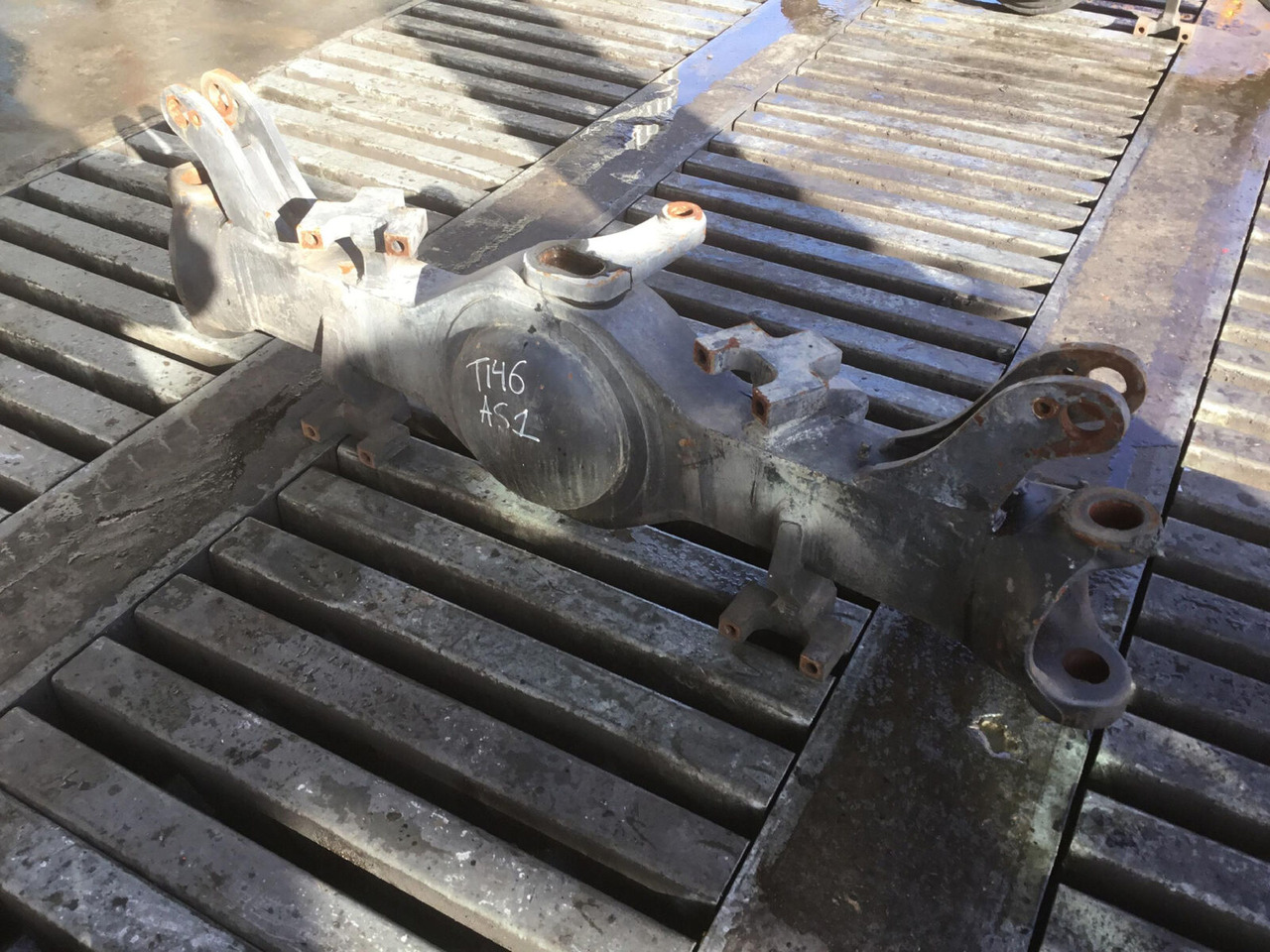 Terex AC 35 axle housing axle 1 - Os in deli za Avtodvigalo: slika 1 Terex AC 35 axle housing axle 1 - Os in deli za Avtodvigalo: slika 1