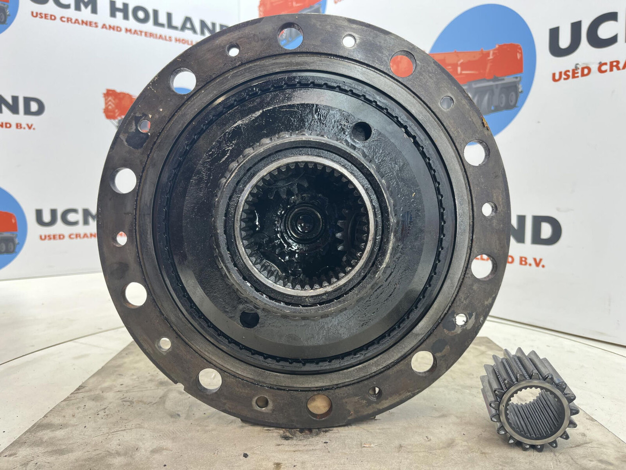 Terex AC 40-1 city planetary drive 17-24-67-32-3pl-H85-42 - Bočni reduktor za Avtodvigalo: slika 4 Terex AC 40-1 city planetary drive 17-24-67-32-3pl-H85-42 - Bočni reduktor za Avtodvigalo: slika 4