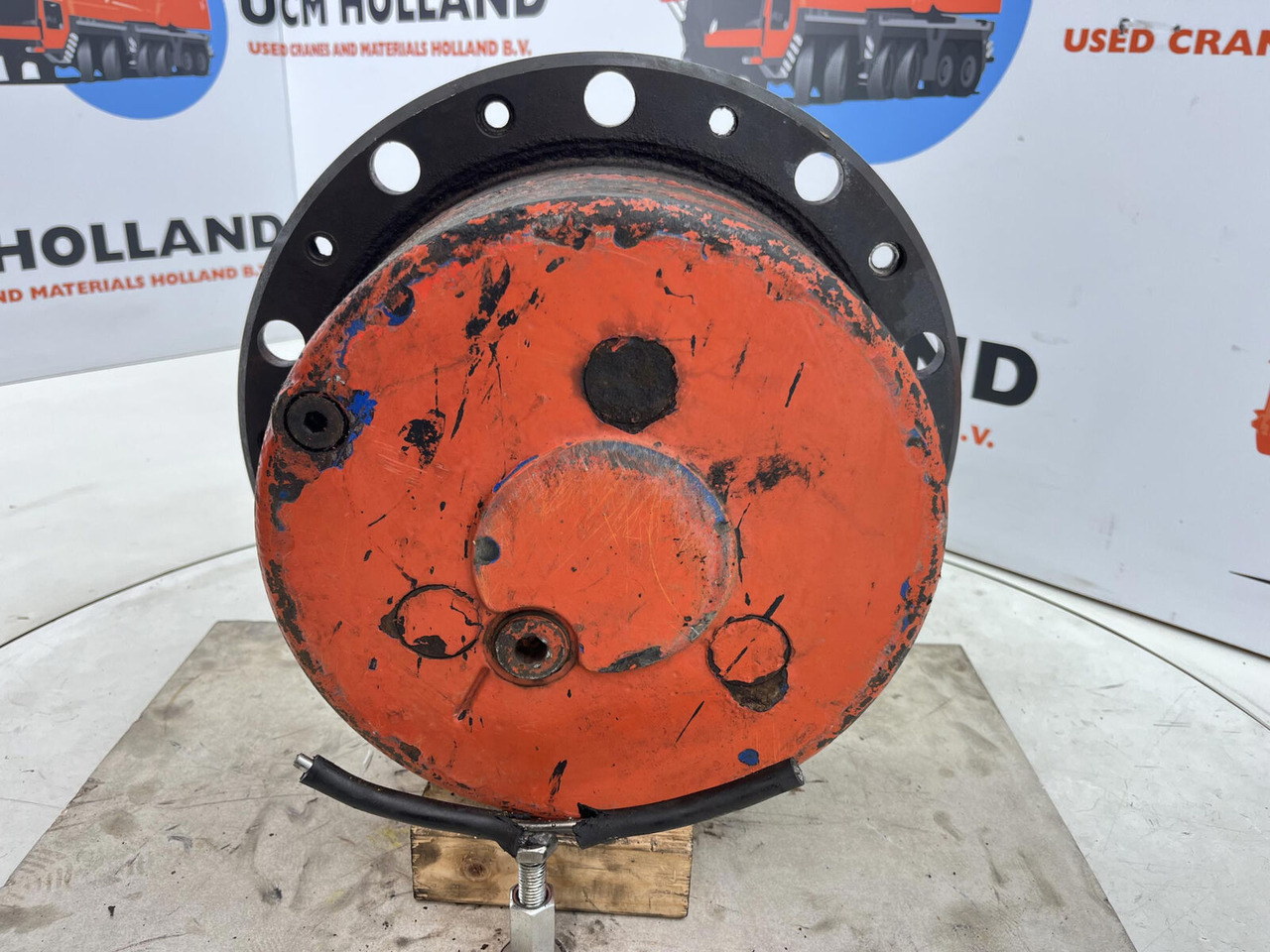 Terex AC 50 planetary gear 17-24-67-32-3pl-H135-46 - Bočni reduktor za Avtodvigalo: slika 1 Terex AC 50 planetary gear 17-24-67-32-3pl-H135-46 - Bočni reduktor za Avtodvigalo: slika 1
