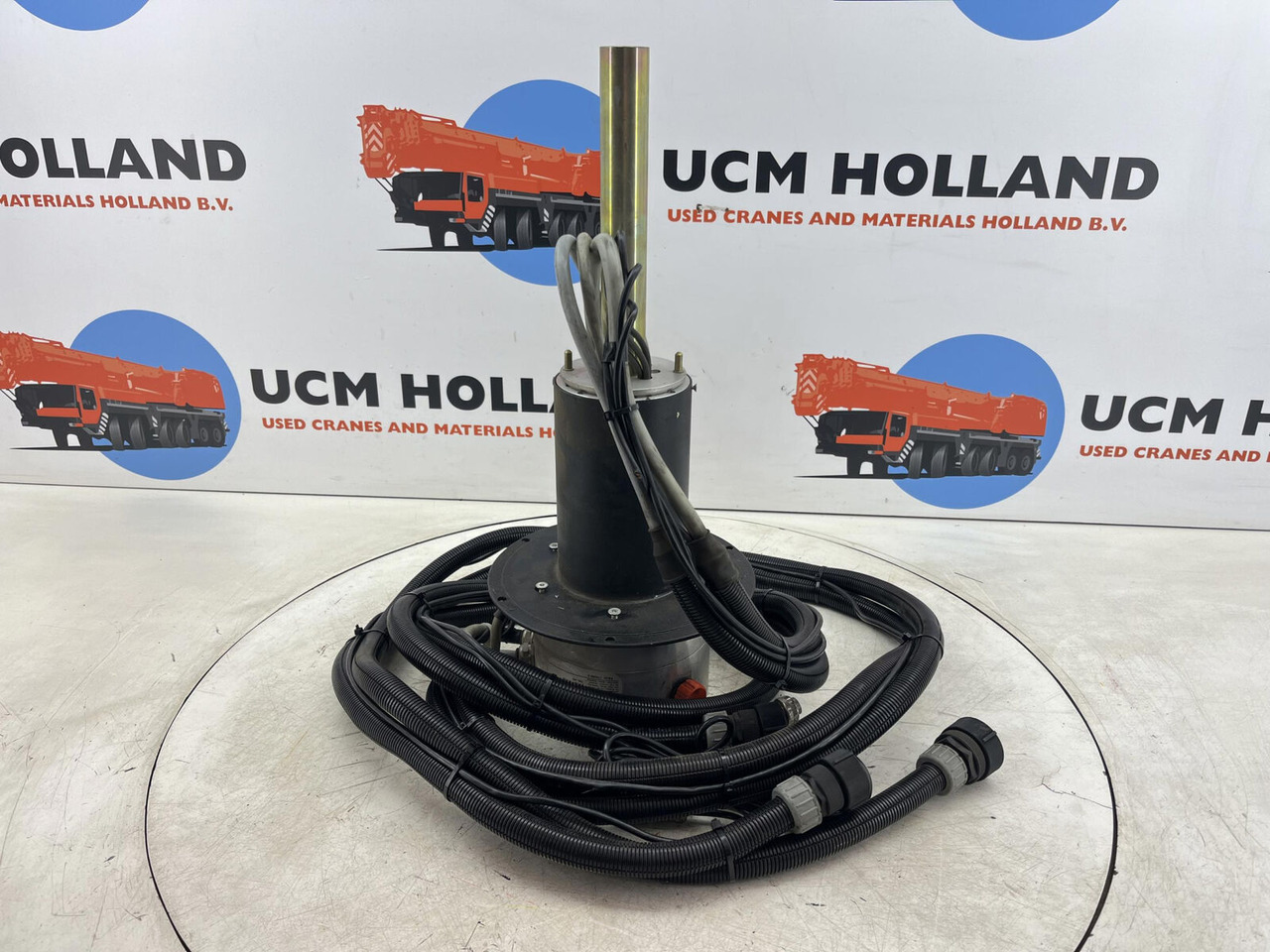 Terex AC slip ring assy - Električni sistem za Žerjav: slika 1 Terex AC slip ring assy - Električni sistem za Žerjav: slika 1