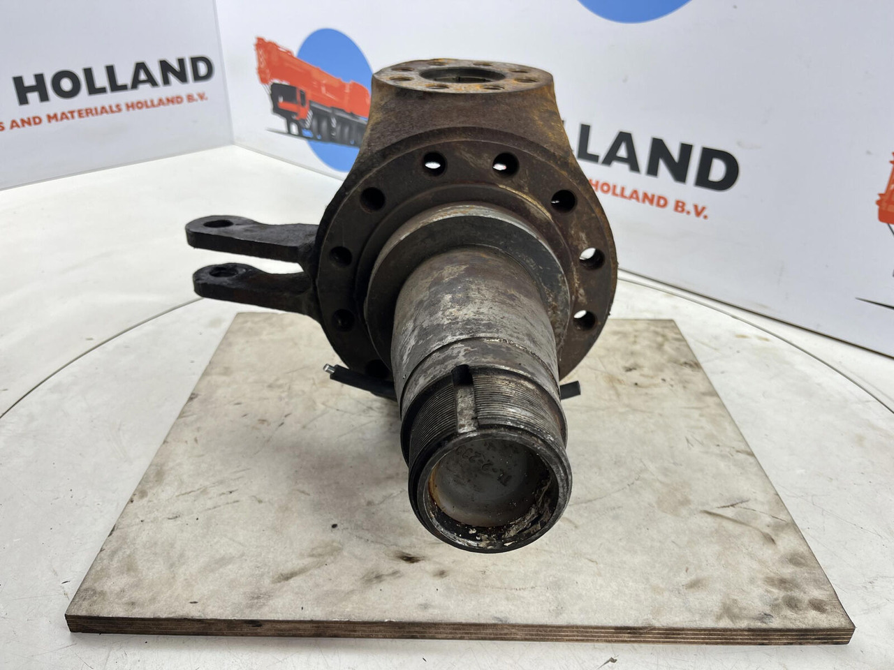 Terex HC 340 Steering knuckle 12 holes axle 2 - Premnik za Avtodvigalo: slika 2 Terex HC 340 Steering knuckle 12 holes axle 2 - Premnik za Avtodvigalo: slika 2