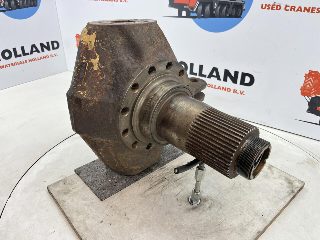 Terex HC 340 Steering knuckle 12 holes axle 3 - Premnik za Avtodvigalo: slika 3 Terex HC 340 Steering knuckle 12 holes axle 3 - Premnik za Avtodvigalo: slika 3
