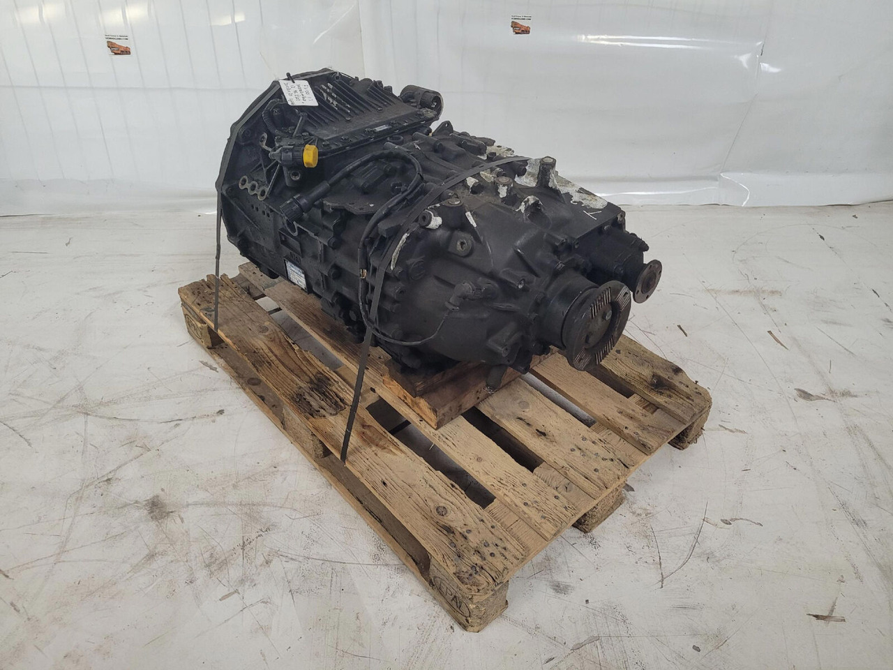 ZF GMK 3055 Gearbox ZF Astronic 12 AS 2302 - Menjalnik za Avtodvigalo: slika 4 ZF GMK 3055 Gearbox ZF Astronic 12 AS 2302 - Menjalnik za Avtodvigalo: slika 4