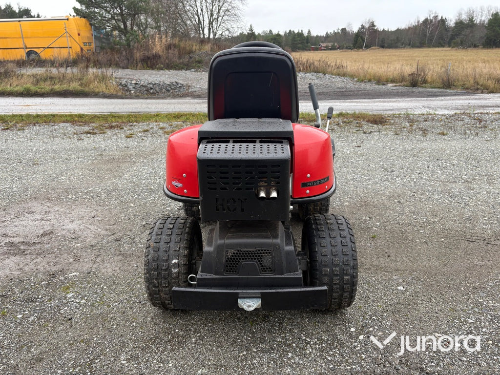 Åkgräsklippare - Jonsered FR2213MA - Vrtna kosilnica: slika 4 Åkgräsklippare - Jonsered FR2213MA - Vrtna kosilnica: slika 4