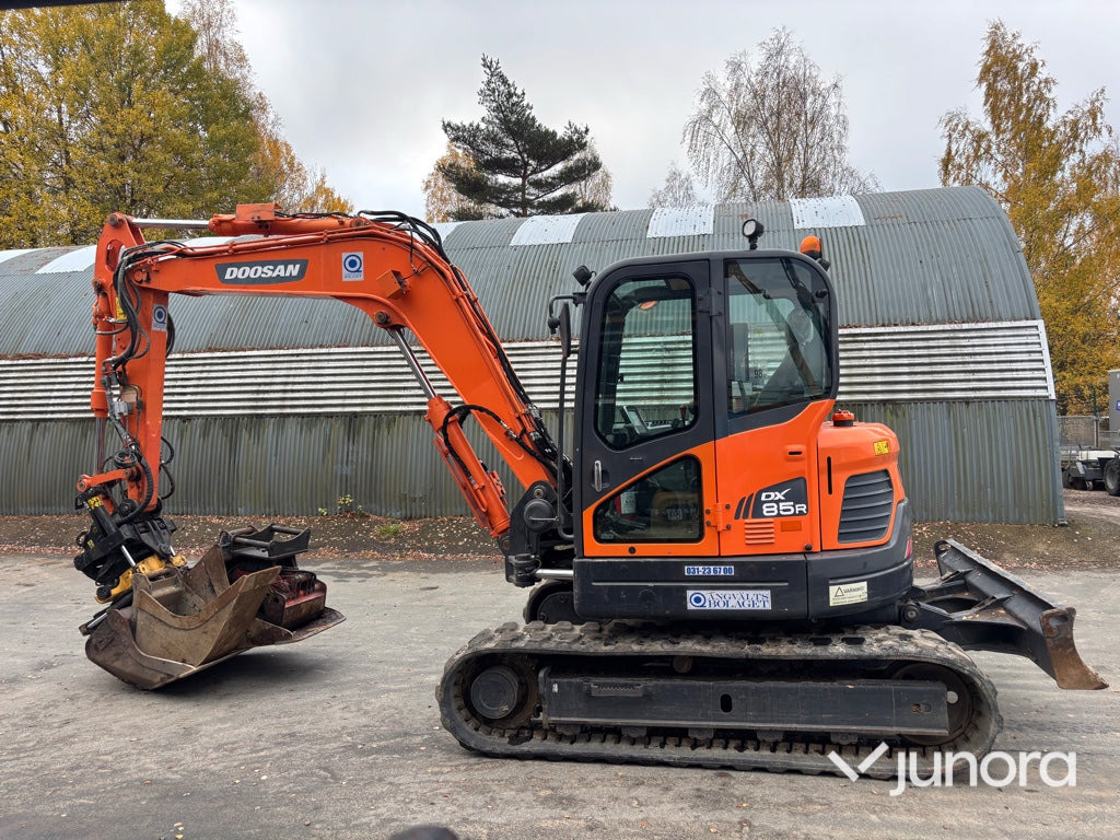 Grävmaskin - Doosan DX85R-3 - Bager goseničar: slika 2 Grävmaskin - Doosan DX85R-3 - Bager goseničar: slika 2