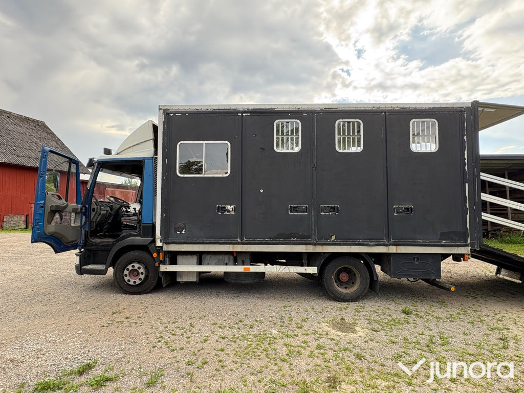 Hästtransport Iveco EuroCargo 85E18 - Tovornjak za prevoz konj: slika 5 Hästtransport Iveco EuroCargo 85E18 - Tovornjak za prevoz konj: slika 5