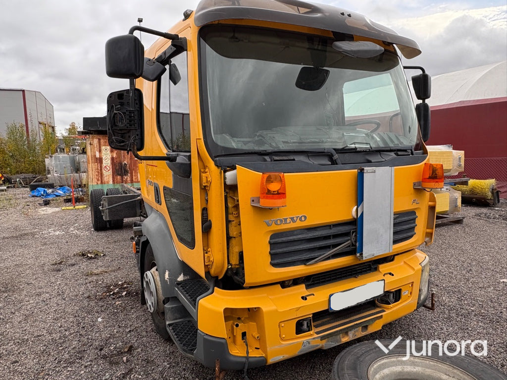Lastbil - Volvo FL 4*2 - Tovornjak-šasija: slika 3 Lastbil - Volvo FL 4*2 - Tovornjak-šasija: slika 3