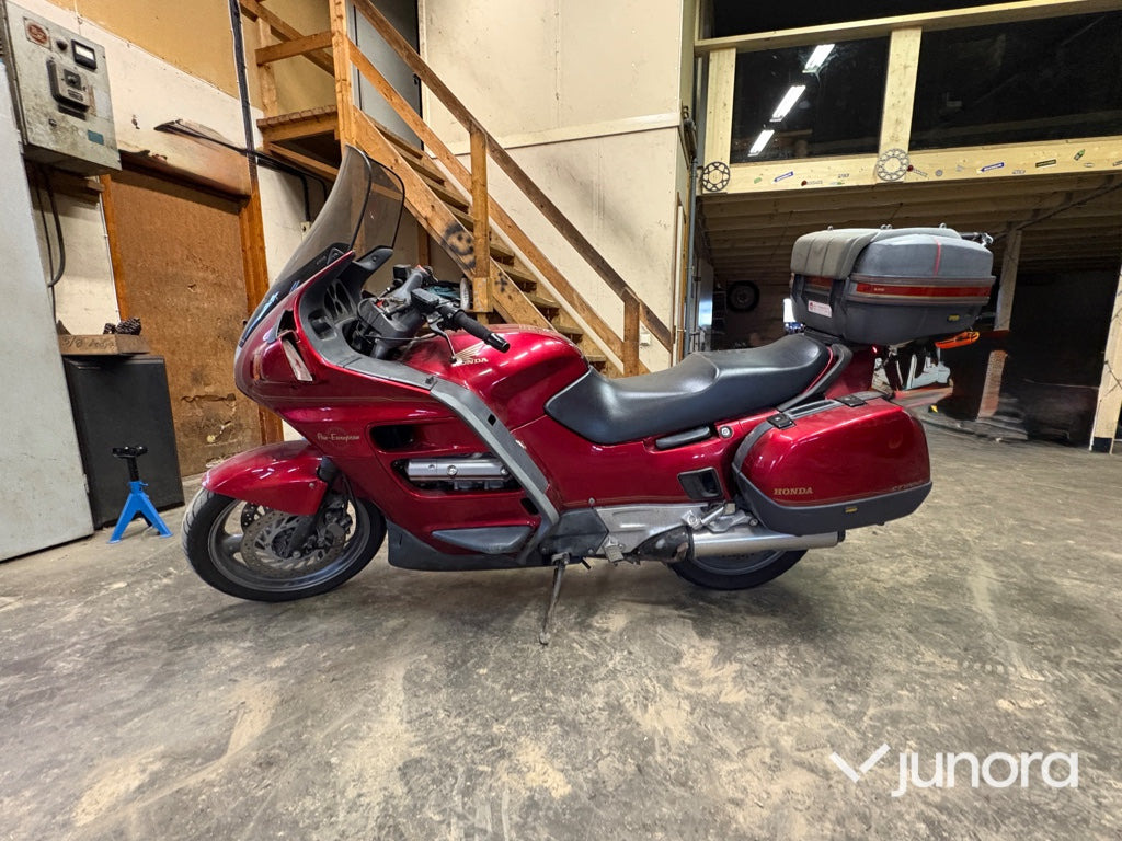 Motorcykel - Honda ST1100 PAN EUROPEA - Motorno kolo: slika 2 Motorcykel - Honda ST1100 PAN EUROPEA - Motorno kolo: slika 2