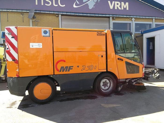 Aebi MFH2500 - Vozilo za pometanje: slika 1 Aebi MFH2500 - Vozilo za pometanje: slika 1