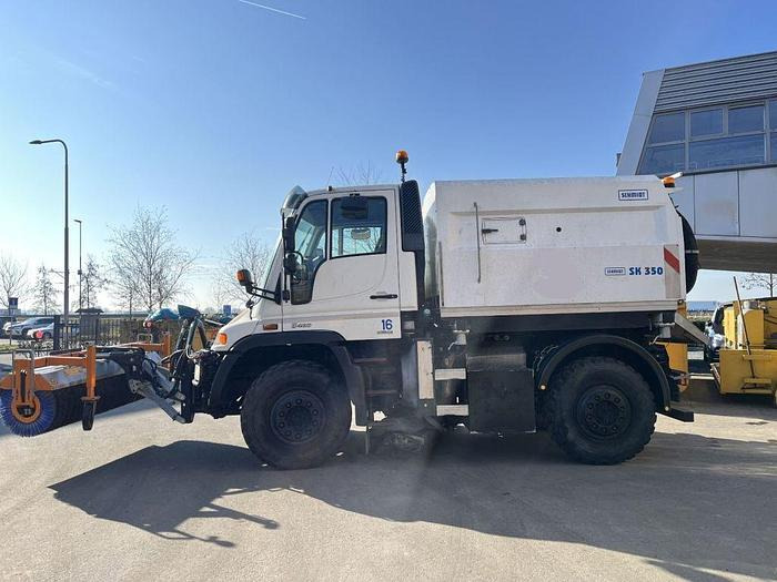 Mercedes-Benz Unimog U400 U400 4 x 2 / Schmidt SK350 sweeper - Vozilo za pometanje: slika 2 Mercedes-Benz Unimog U400 U400 4 x 2 / Schmidt SK350 sweeper - Vozilo za pometanje: slika 2