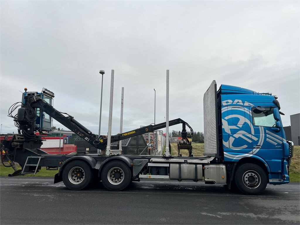 DAF XF530 FAT 6x4 - Tovornjak za prevoz lesa: slika 3 DAF XF530 FAT 6x4 - Tovornjak za prevoz lesa: slika 3