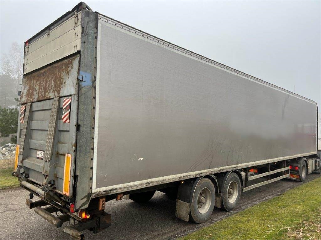 Fruehauf 13,6 mtr box - lodretstående lift - Polprikolica zabojnik: slika 1 Fruehauf 13,6 mtr box - lodretstående lift - Polprikolica zabojnik: slika 1