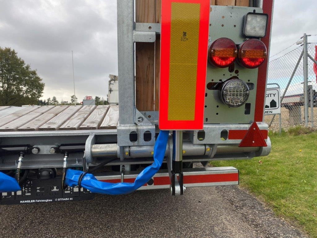 Hangler DTS-H 300 3 akslet hænger med ramper - Nizko noseča prikolica: slika 5 Hangler DTS-H 300 3 akslet hænger med ramper - Nizko noseča prikolica: slika 5