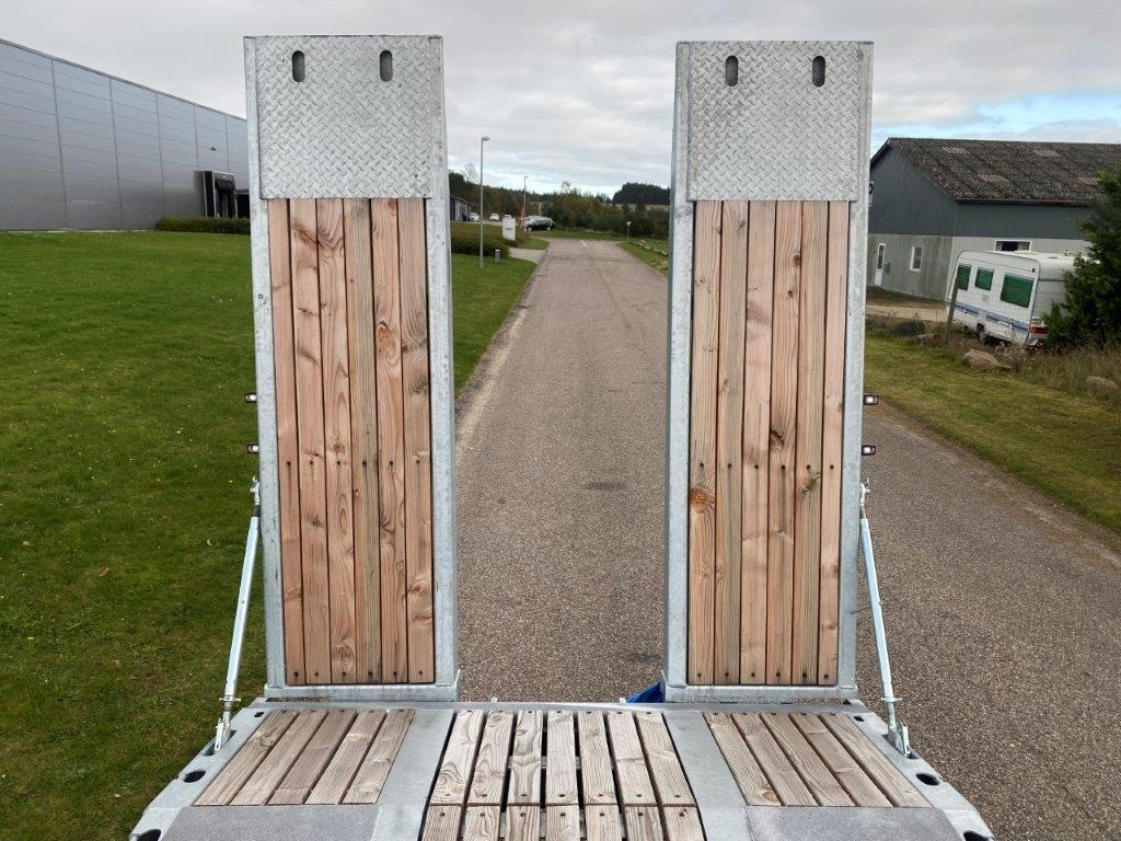 Hangler DTS-H 300 P 3 akslet med ramper - Nizko noseča prikolica: slika 5 Hangler DTS-H 300 P 3 akslet med ramper - Nizko noseča prikolica: slika 5