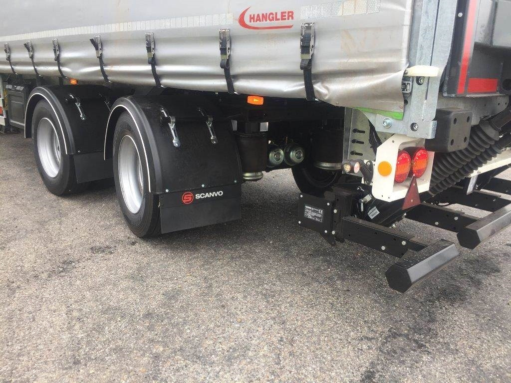 Hangler SZS-H 380 RoadRunner 27-pallers - Gardintrailer - Polprikolica s ponjavo: slika 3 Hangler SZS-H 380 RoadRunner 27-pallers - Gardintrailer - Polprikolica s ponjavo: slika 3