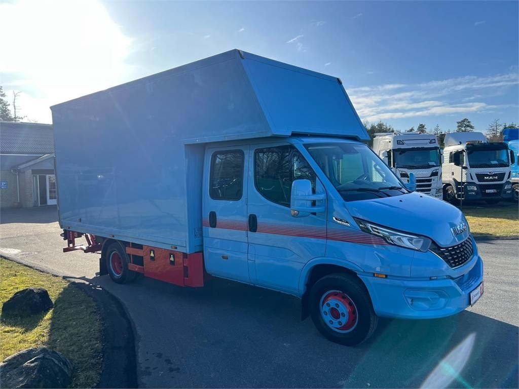 Iveco Daily 70C18 - dobbelt cab - Tovornjak zabojnik: slika 2 Iveco Daily 70C18 - dobbelt cab - Tovornjak zabojnik: slika 2