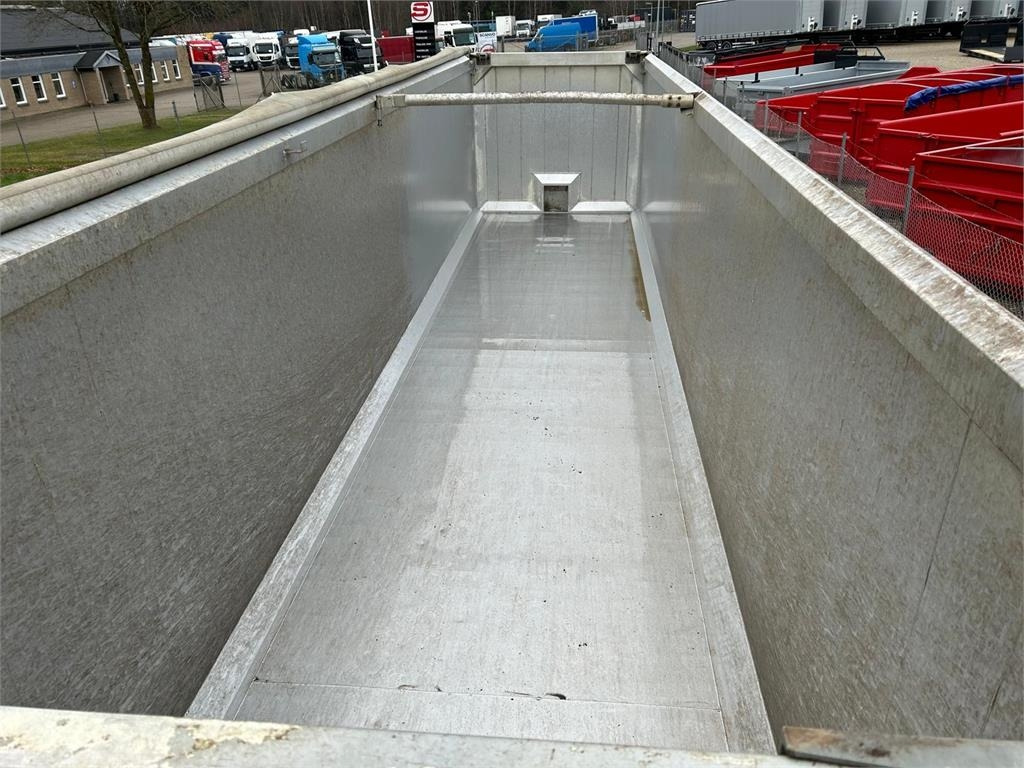 MTDK TK400 - 60m3 alu kasse - Kiper polprikolica: slika 4 MTDK TK400 - 60m3 alu kasse - Kiper polprikolica: slika 4