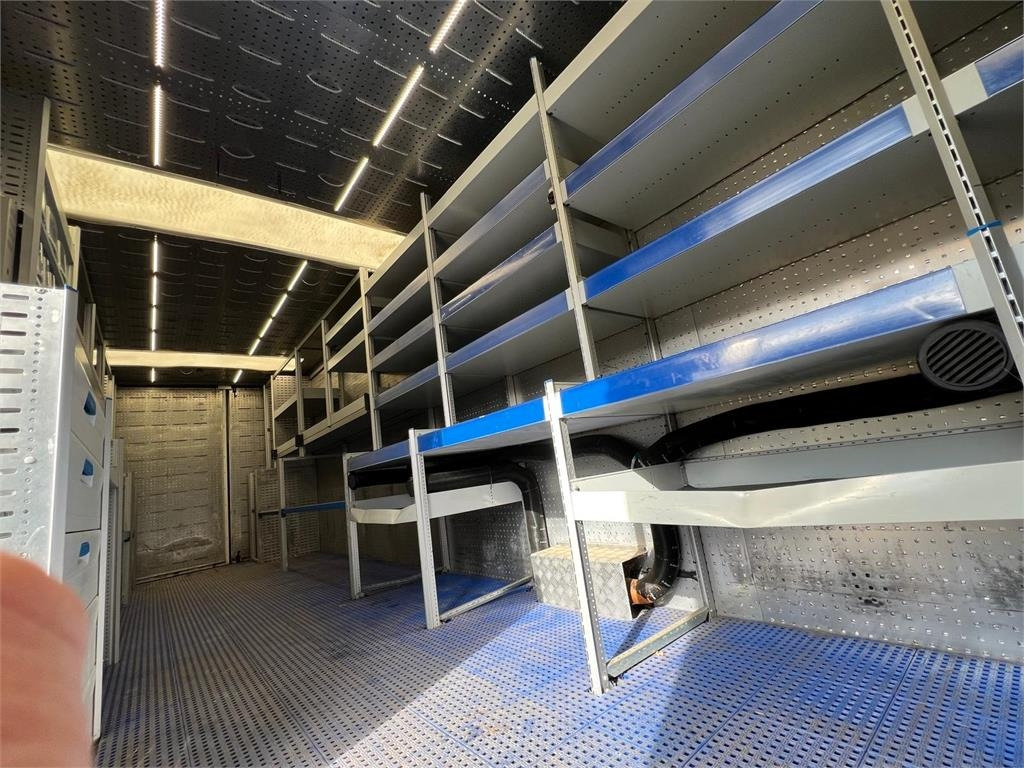 Mercedes-Benz Antos 1824 LnR - Tovornjak zabojnik: slika 5 Mercedes-Benz Antos 1824 LnR - Tovornjak zabojnik: slika 5