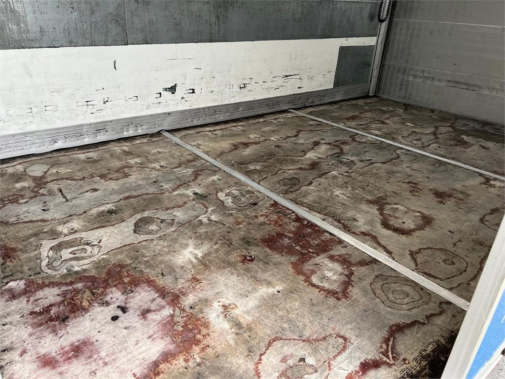 Tovornjak zabojnik Mercedes-Benz Sprinter 516 CDI: slika 9