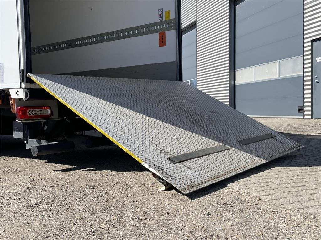 Renault D280 Premium - Tovornjak zabojnik: slika 3 Renault D280 Premium - Tovornjak zabojnik: slika 3