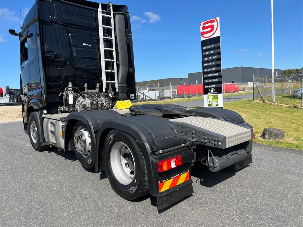 Vlačilec Mercedes-Benz Actros 2545 LS: slika 7